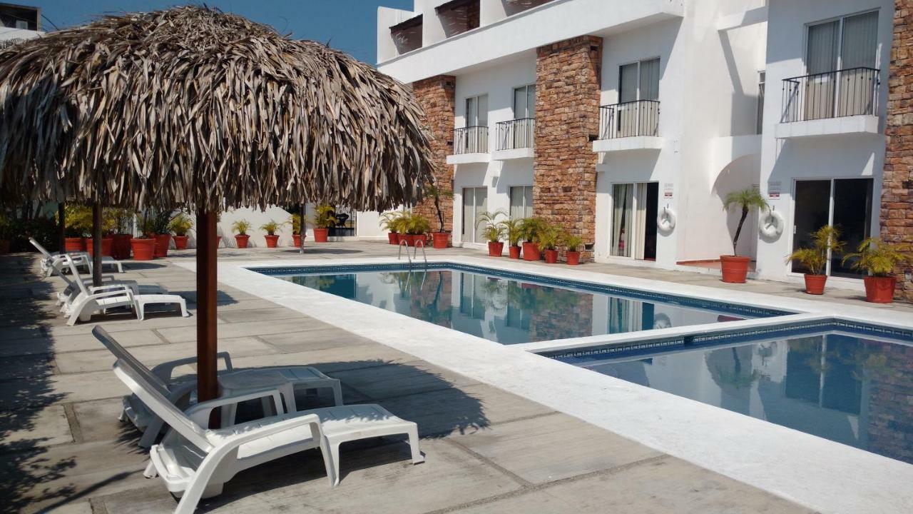 La Mansion Del Faro Hotel เตโกลูตลา ภายนอก รูปภาพ